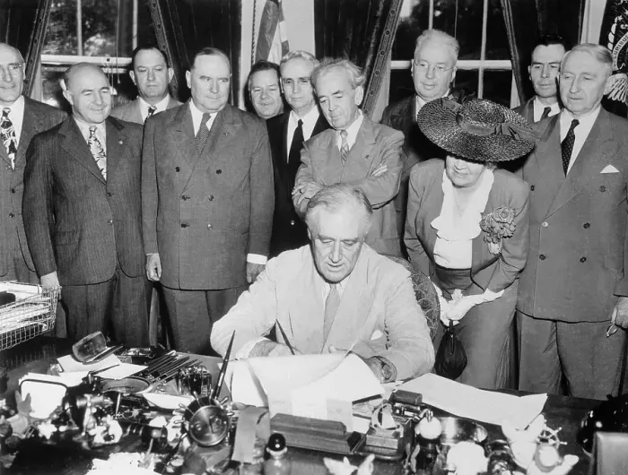Framed Print : President Franklin Roosevelt Signing GI Bill of Rights Framed Print : President Franklin Roosevelt Signing GI Bill of Rights