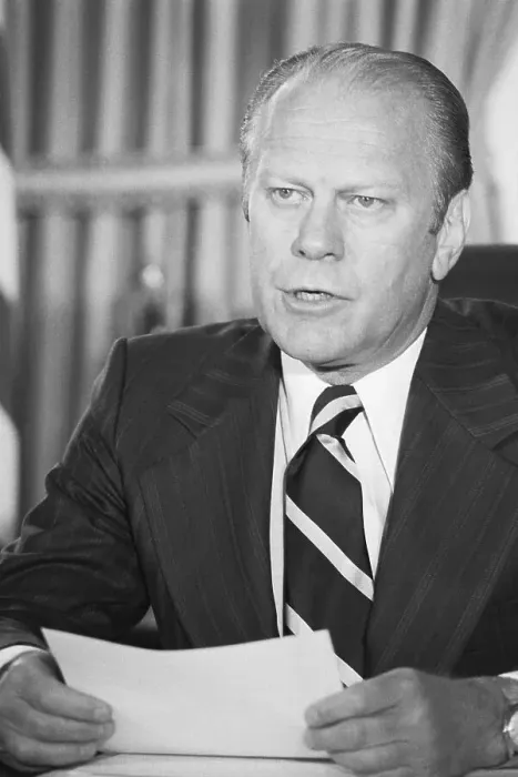 Framed Print : President Gerald Ford Issuing Nixon's Pardon Framed Print : President Gerald Ford Issuing Nixon's Pardon