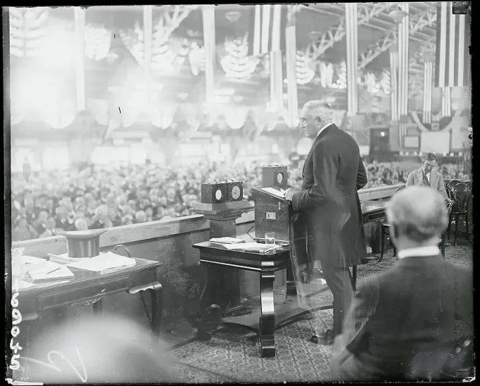 Framed Print : President Harding Addressing Chamber of Commerce Framed Print : President Harding Addressing Chamber of Commerce