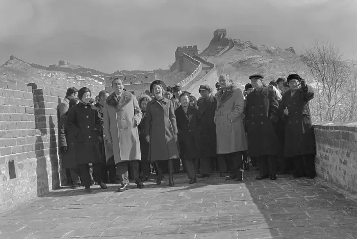 Framed Print : President Nixon and Group Standing Below Chinese Wall Framed Print : President Nixon and Group Standing Below Chinese Wall