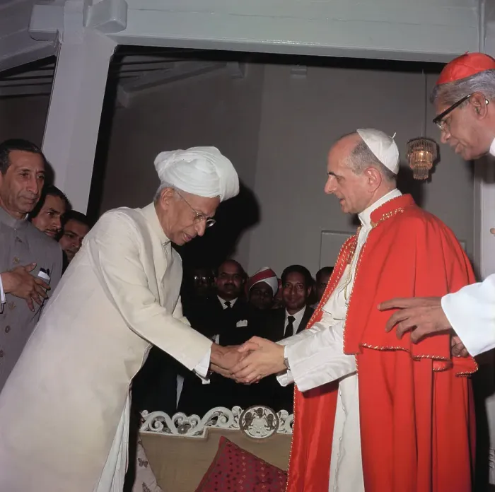 Framed Print : President Radhakrishnan and Pope Paul VI Framed Print : President Radhakrishnan and Pope Paul VI