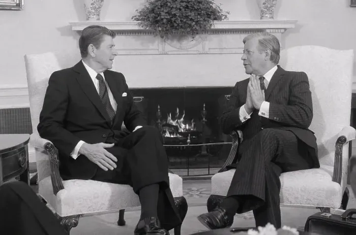 Framed Print : President Reagan With Chancellor Helmut Schmidt Framed Print : President Reagan With Chancellor Helmut Schmidt