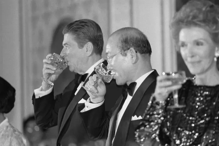 Framed Print : President Reagan and Chun Doo Hwan Drinking Champagne Framed Print : President Reagan and Chun Doo Hwan Drinking Champagne