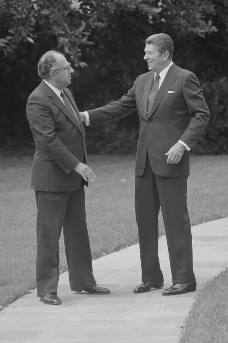 Framed Print : President Reagan Speaking with Philip Habib Framed Print : President Reagan Speaking with Philip Habib