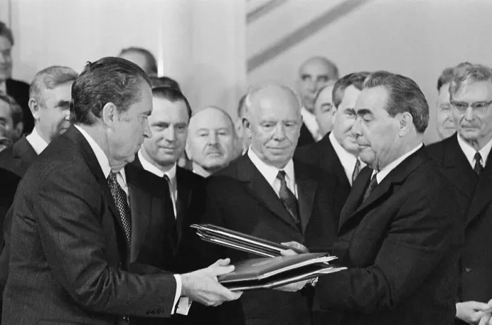 Framed Print : President Richard Nixon Exchanging Treaties with Russian Leaders Framed Print : President Richard Nixon Exchanging Treaties with Russian Leaders