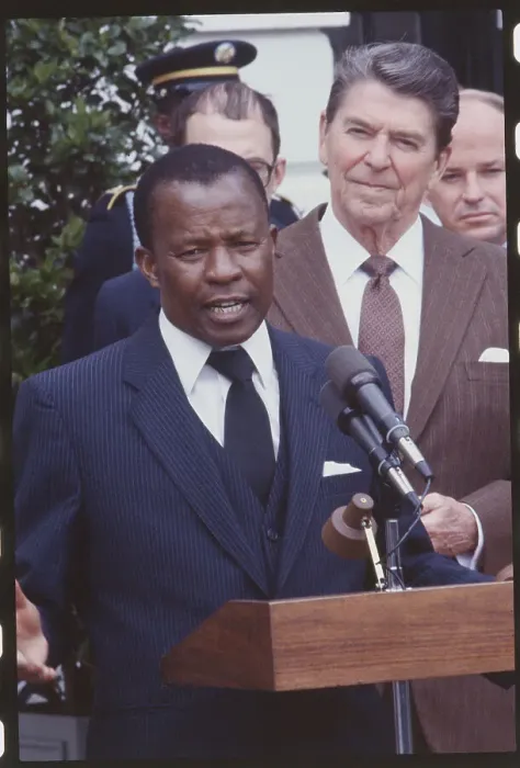 Framed Print : President Ronald Reagan Behind Quett Masire at Podium Framed Print : President Ronald Reagan Behind Quett Masire at Podium