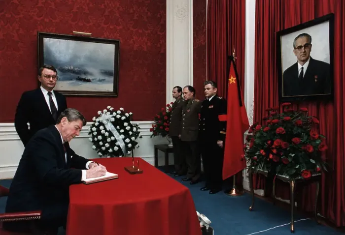 Framed Print : President Ronald Reagan at Soviet Embassy Framed Print : President Ronald Reagan at Soviet Embassy