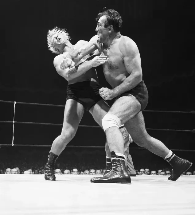 Framed Print : Primo Carnera Delivers A Right In Wrestl Framed Print : Primo Carnera Delivers A Right In Wrestl