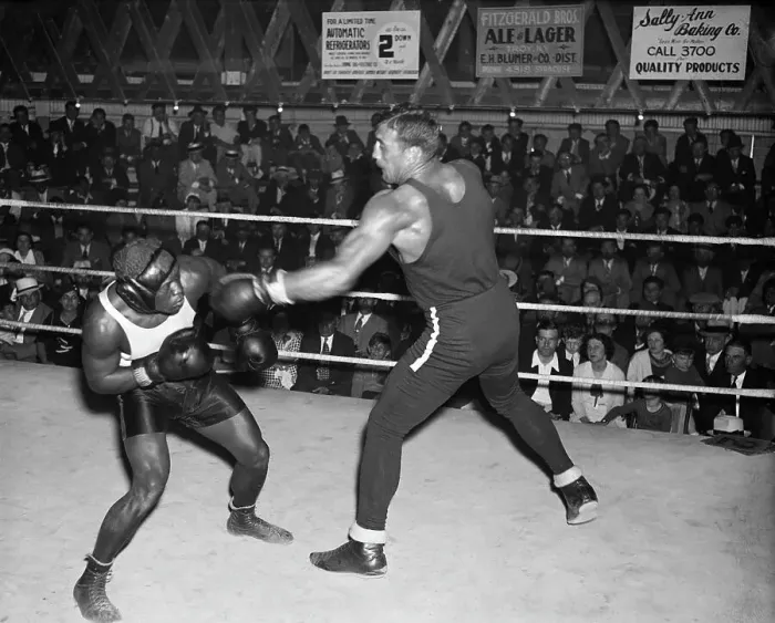 Framed Print : Primo Carnera Sparring with Willie Mcgee Framed Print : Primo Carnera Sparring with Willie Mcgee