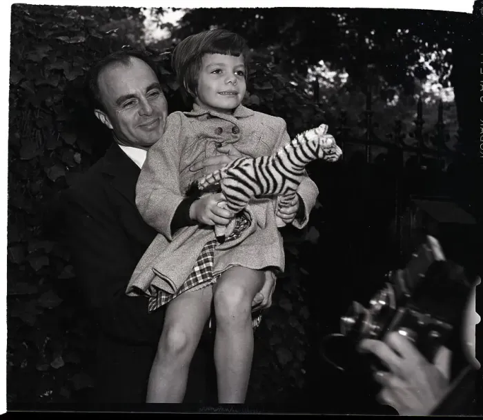 Framed Print : Prince Ali Khan W / Daughter Yasmin Framed Print : Prince Ali Khan W / Daughter Yasmin
