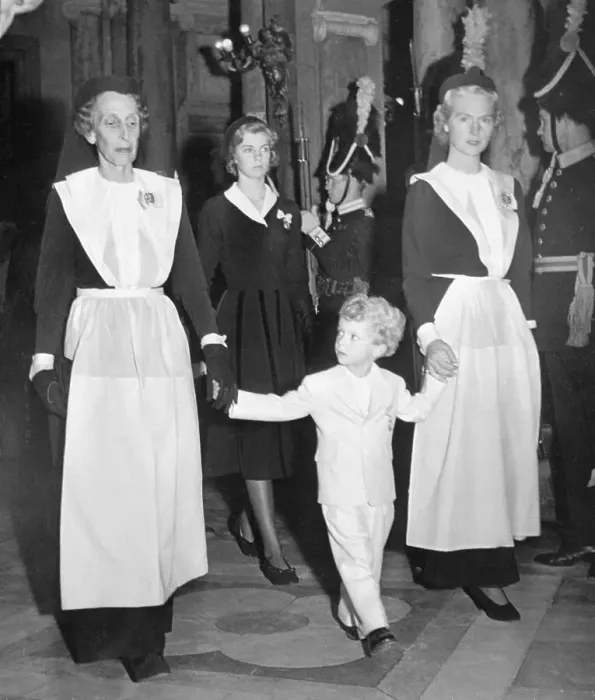 Framed Print : Prince Carl Gustav with Queen Louise and Mother Framed Print : Prince Carl Gustav with Queen Louise and Mother