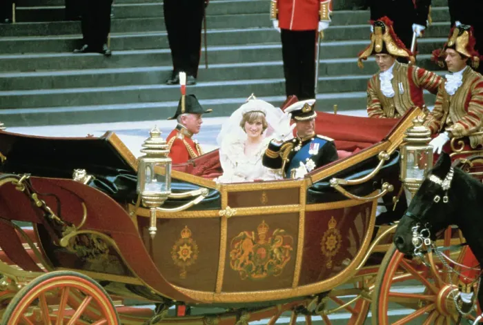 Framed Print : Prince Charles and Princess Diana After Wedding Framed Print : Prince Charles and Princess Diana After Wedding