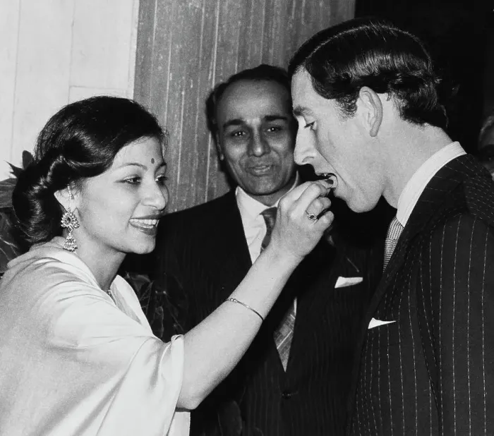 Framed Print : Prince Charles Receives Indian Welcome