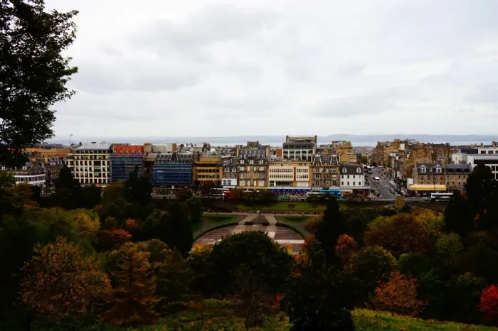 Framed Print : Princes Street and Newtown, Edinburgh, United Kingdom Framed Print : Princes Street and Newtown, Edinburgh, United Kingdom