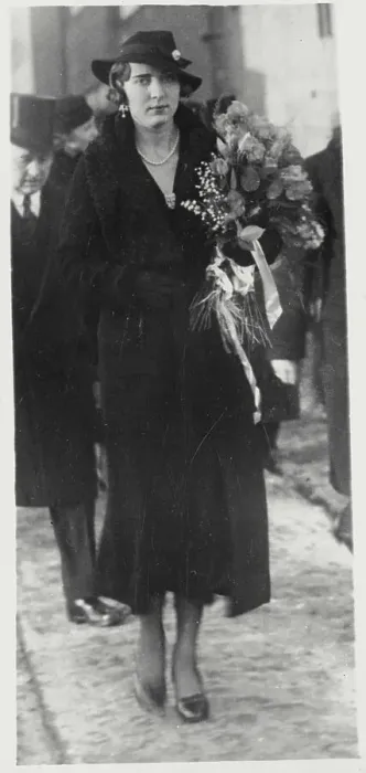 Framed Print : Princess Ingrid Carrying Bouquet Framed Print : Princess Ingrid Carrying Bouquet