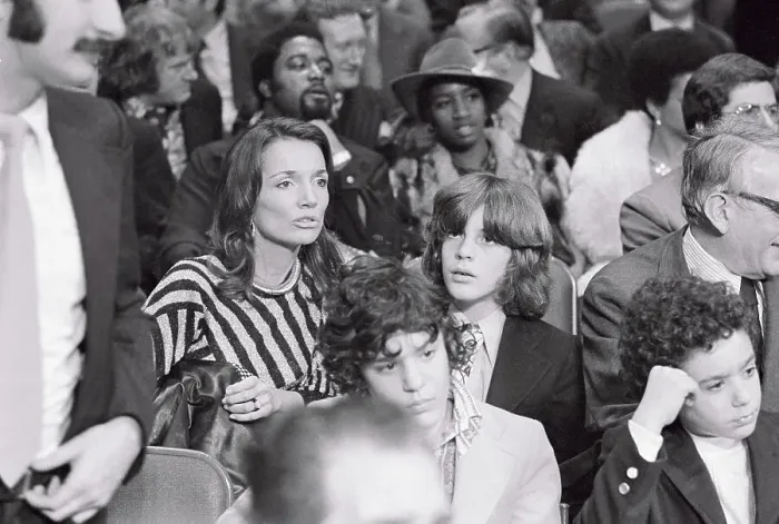 Framed Print : Princess Lee Radziwill and John Kennedy, Jr. Watching Fight Framed Print : Princess Lee Radziwill and John Kennedy, Jr. Watching Fight