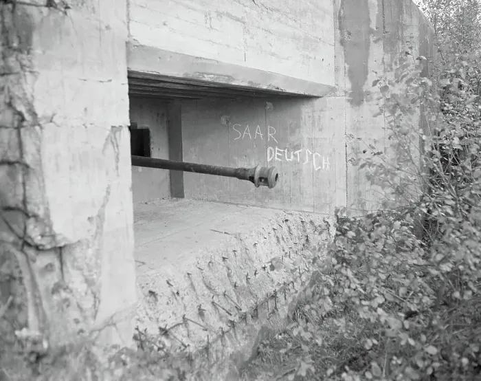 Framed Print : Pro German Graffiti in Saarland Bunker Framed Print : Pro German Graffiti in Saarland Bunker