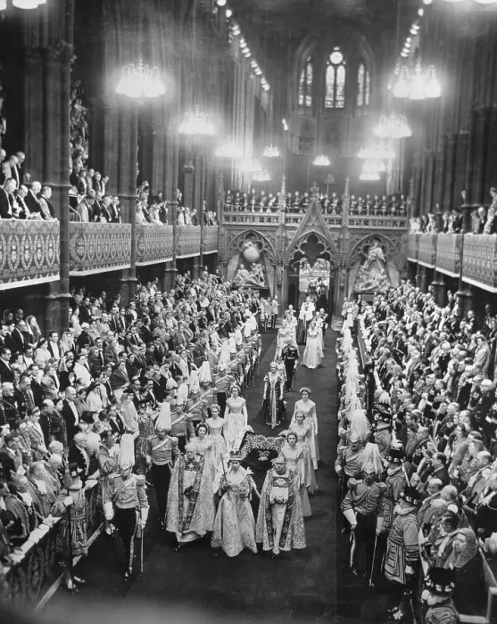 Framed Print : Procession of Queen Elizabeth II Framed Print : Procession of Queen Elizabeth II