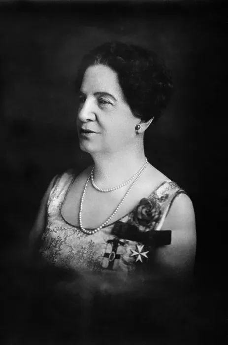 Framed Print : Profile Portrait of Magistrate Emily Murphy Wearing Pearls and Medals