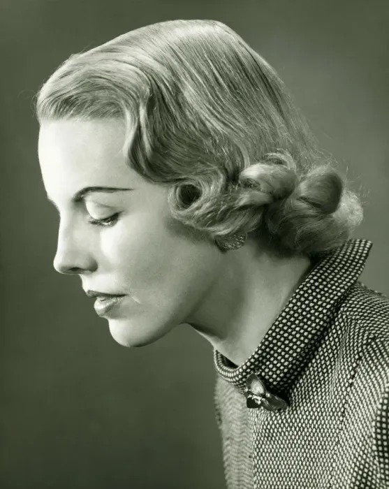 Framed Print : Profile of woman posing in studio, (B&W), portrait Framed Print : Profile of woman posing in studio, (B&W), portrait