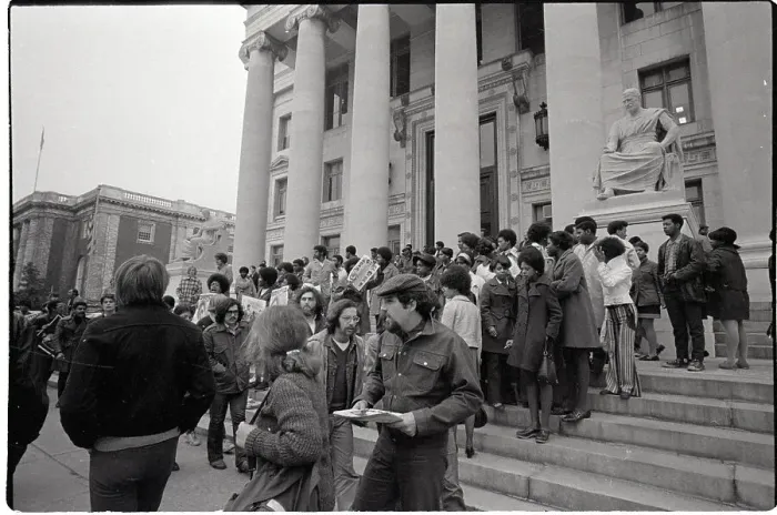 Framed Print : Protesters Carry Signs Outside Courthous Framed Print : Protesters Carry Signs Outside Courthous