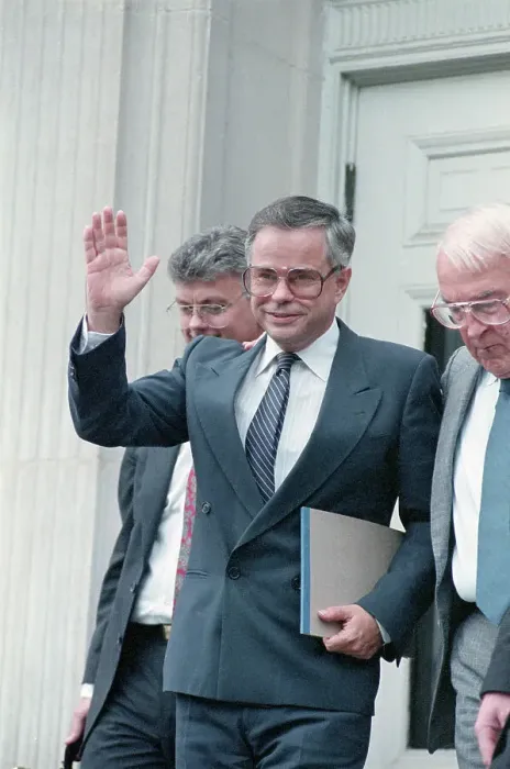 Framed Print : Ptl Head Jim Bakker Waves Leaving Court Framed Print : Ptl Head Jim Bakker Waves Leaving Court