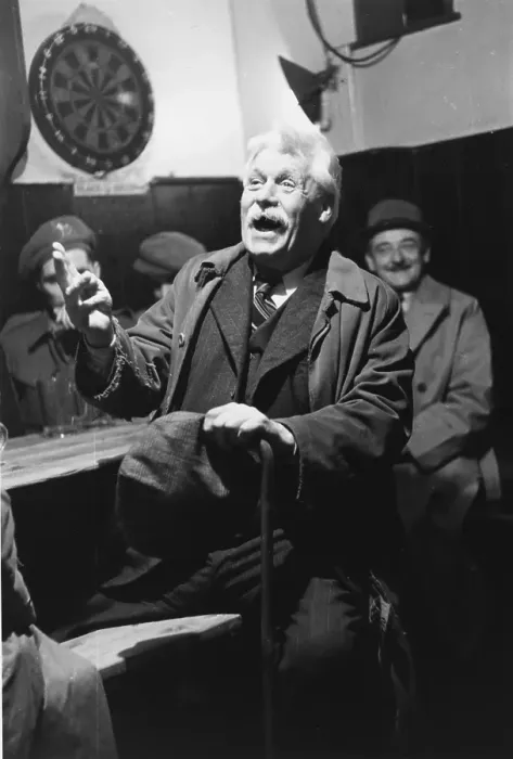 Framed Print : Pub Story. 8th December 1945: John Long talking in the local pub in Harwell Framed Print : Pub Story. 8th December 1945: John Long talking in the local pub in Harwell