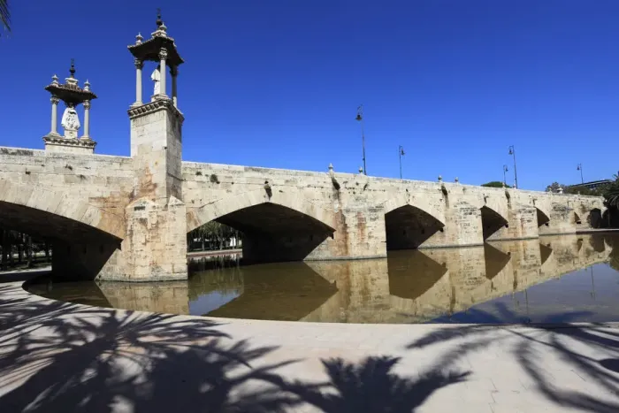 Framed Print : Puente del Mar bridge, Old bridge Valencia