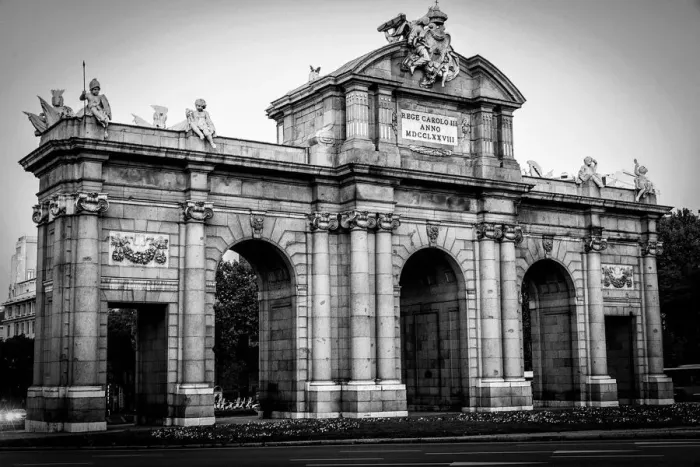 Framed Print : Puerta de Alcala, Madrid