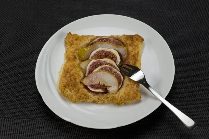 Framed Print : Puff pastry tartlet with pears and figs Framed Print : Puff pastry tartlet with pears and figs
