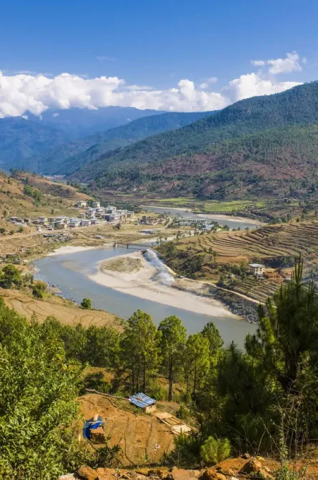 Framed Print : Puna Tsang Chu river running through Punakha, Bhutan Framed Print : Puna Tsang Chu river running through Punakha, Bhutan