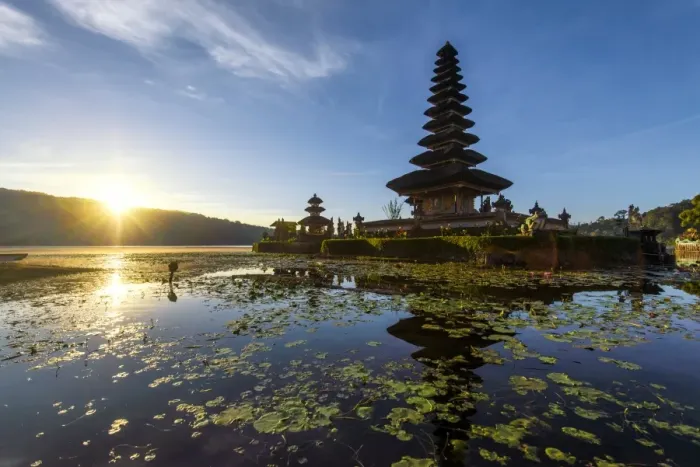 Framed Print : Pura Ulun Danu Bratan Framed Print : Pura Ulun Danu Bratan