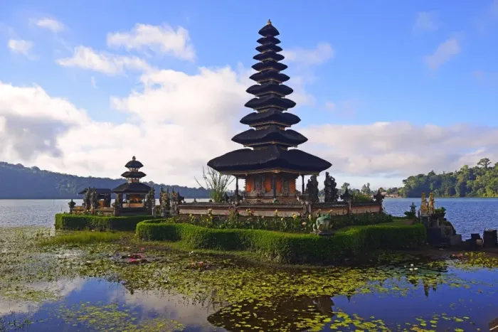 Framed Print : Pura Ulun Danu Bratan Temple or Pura Bratan Temple, in Lake Bratan, highlands of central Bali, Bedugul area, Bali, Indonesia Framed Print : Pura Ulun Danu Bratan Temple or Pura Bratan Temple, in Lake Bratan, highlands of central Bali, Bedugul area, Bali, Indonesia