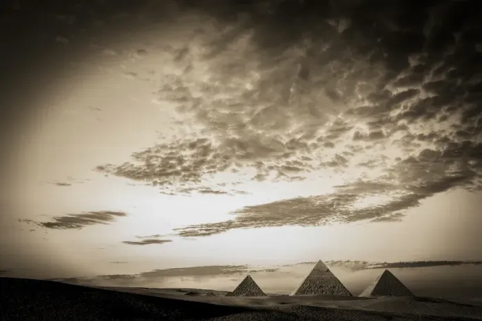Framed Print : The Pyramids Of Giza, Egypt Framed Print : The Pyramids Of Giza, Egypt