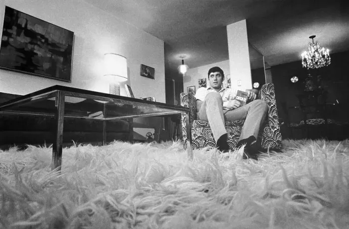 Framed Print : Quarterback Joe Namath Relaxing at Home