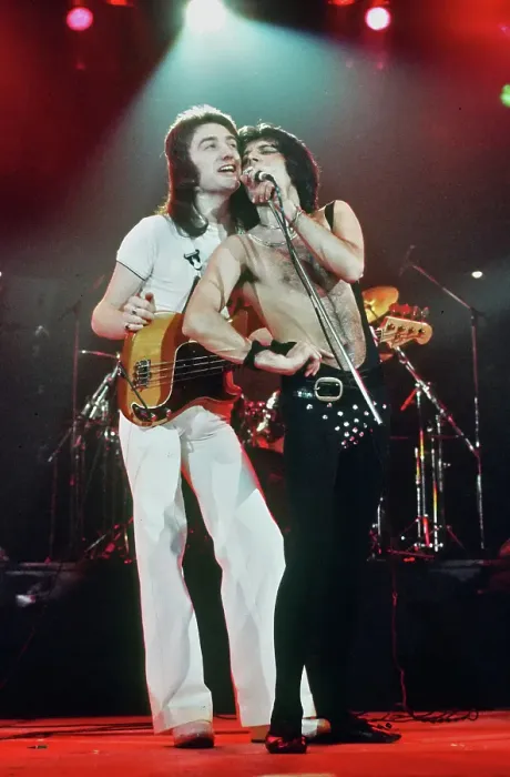 Framed Print : Queen In Concert Framed Print : Queen In Concert