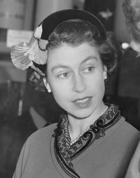 Framed Print : Queen Elizabeth II Framed Print : Queen Elizabeth II