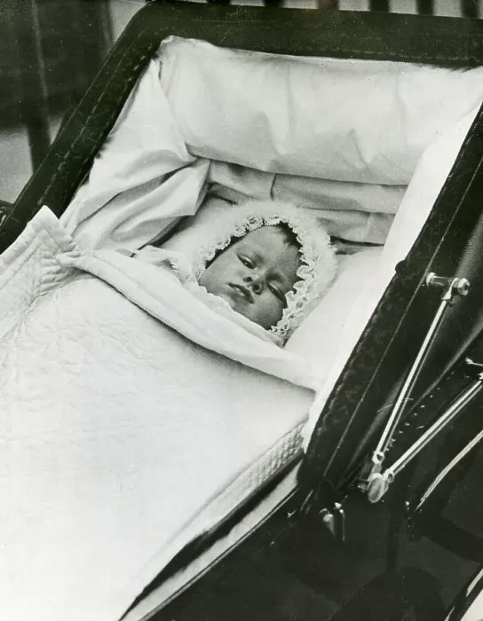 Framed Print : Queen Elizabeth II as a Baby Framed Print : Queen Elizabeth II as a Baby
