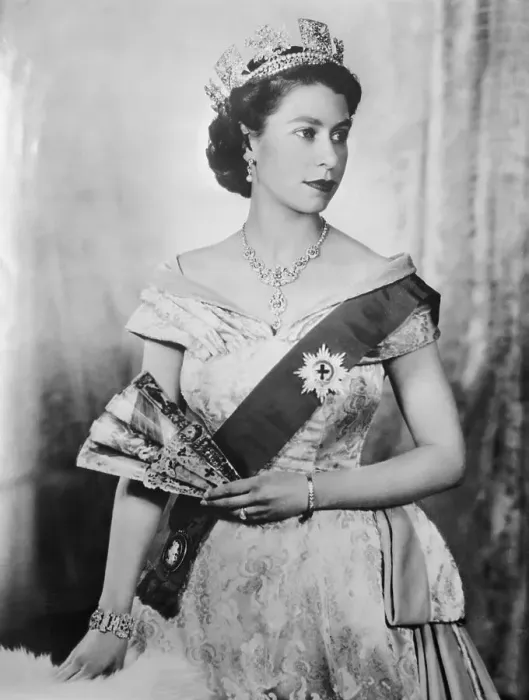Framed Print : Queen Elizabeth II of England Framed Print : Queen Elizabeth II of England