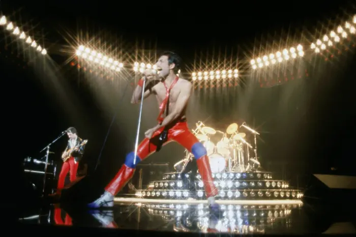 Framed Print : Queen At The Forum Framed Print : Queen At The Forum