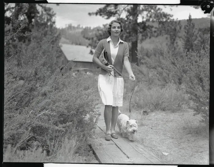 Framed Print : Queen Helen Wills Moody Walking with her Dog Framed Print : Queen Helen Wills Moody Walking with her Dog