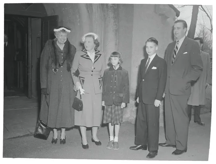 Framed Print : Queen Juliana and Eleanor Roosevelt with Her Family Framed Print : Queen Juliana and Eleanor Roosevelt with Her Family