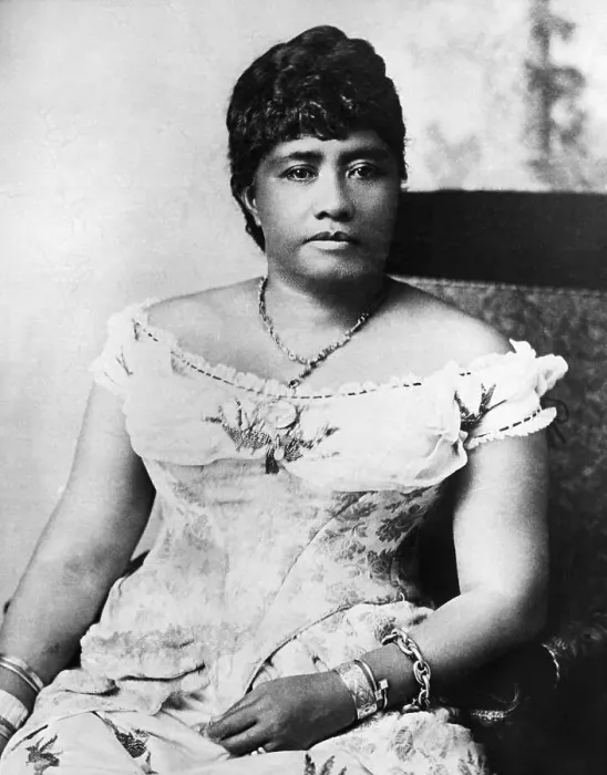 Framed Print : Queen Liluokalani Waist-up Framed Print : Queen Liluokalani Waist-up