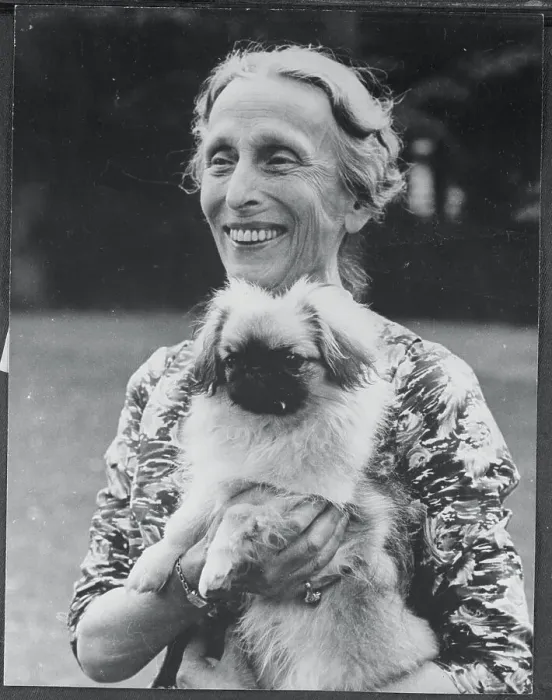 Framed Print : Queen Louise Smiling with Dog Framed Print : Queen Louise Smiling with Dog