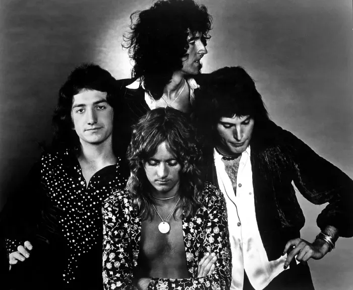 Framed Print : Queen Portrait Session