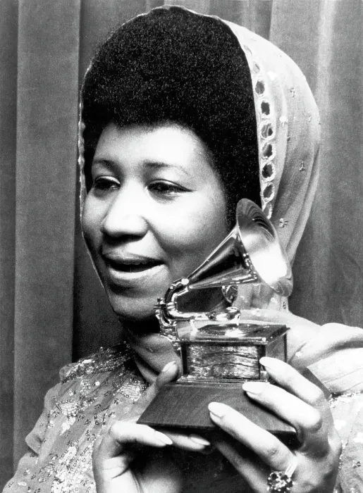 Framed Print : Queen Of Soul Wins 5Th Grammy In A Row Framed Print : Queen Of Soul Wins 5Th Grammy In A Row