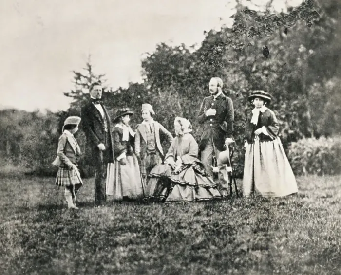 Framed Print : Queen Victoria with Husband Prince Albert and Children Outdoors Framed Print : Queen Victoria with Husband Prince Albert and Children Outdoors