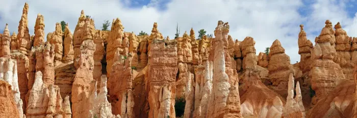 Framed Print : Queens Garden, a landscape formed by erosion with sandstone pillars or hoodoos, Bryce Canyon National Park, Utah, United States Framed Print : Queens Garden, a landscape formed by erosion with sandstone pillars or hoodoos, Bryce Canyon National Park, Utah, United States