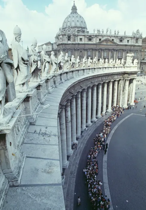 Framed Print : Queues To See Pope John Paul I Framed Print : Queues To See Pope John Paul I