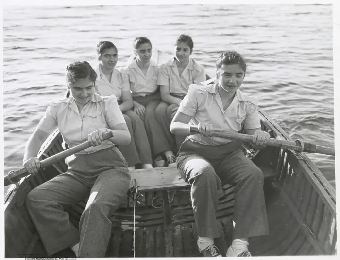 Framed Print : The Quintuplets Rowing a Boat Framed Print : The Quintuplets Rowing a Boat